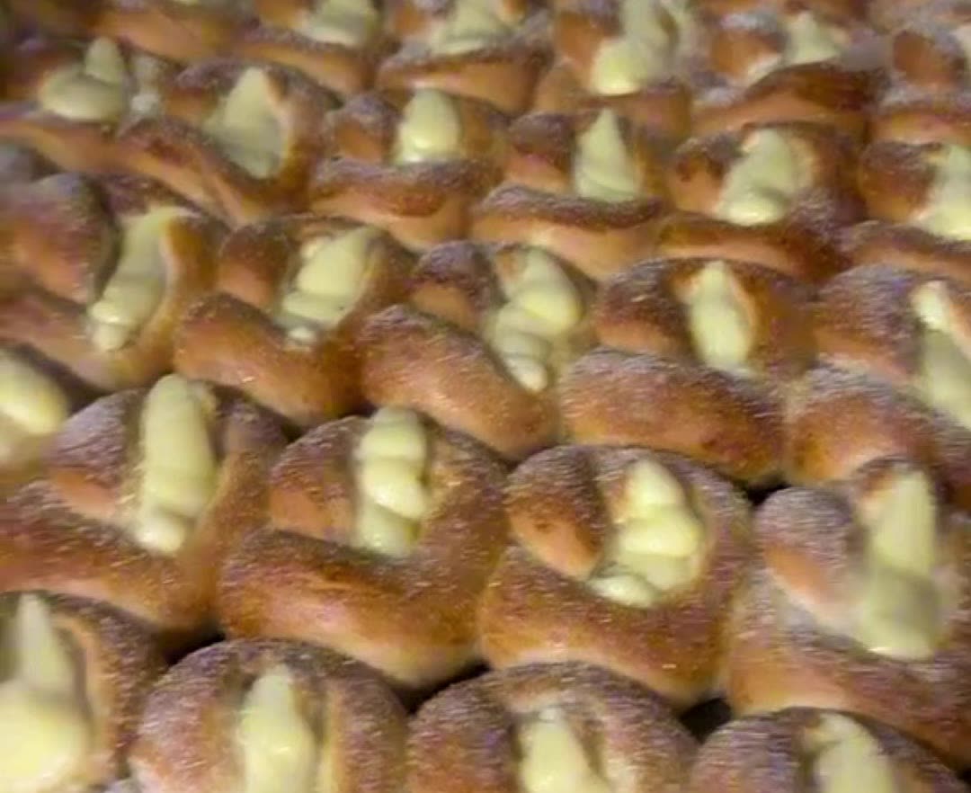 Pães doces recheados